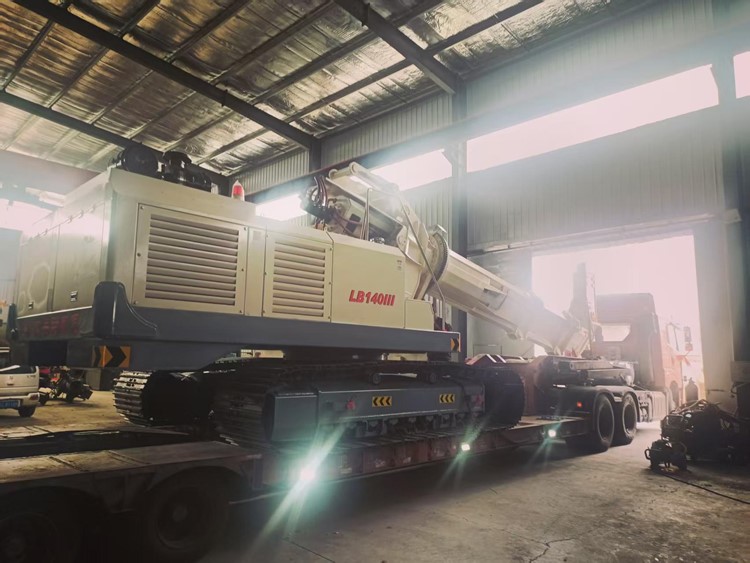 LB140 Telescopic Excavator Refractory Rupture Machine